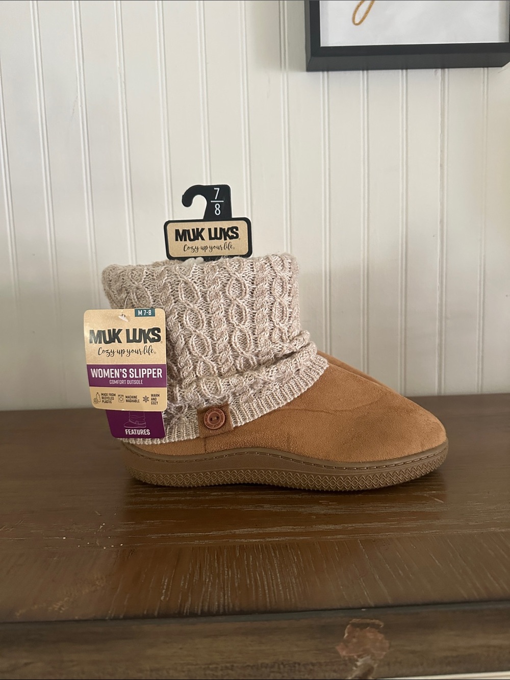 Muk Luks Tan Suede-Look Slipper Bootie with Cream Cable Knit Cuff NEW sz M 7/8 - Picture 3 of 11
